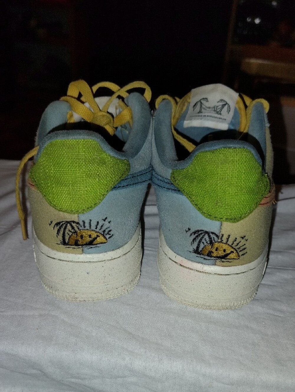 Nike Kids Multicolor Low-Top Sneakers with Yellow Laces - Picture 3 of 11